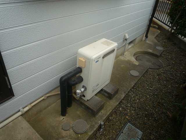 素晴らしい 家電と住設のイークローバー####リンナイ ガス給湯専用機 20号 リモコン別売屋外据置型